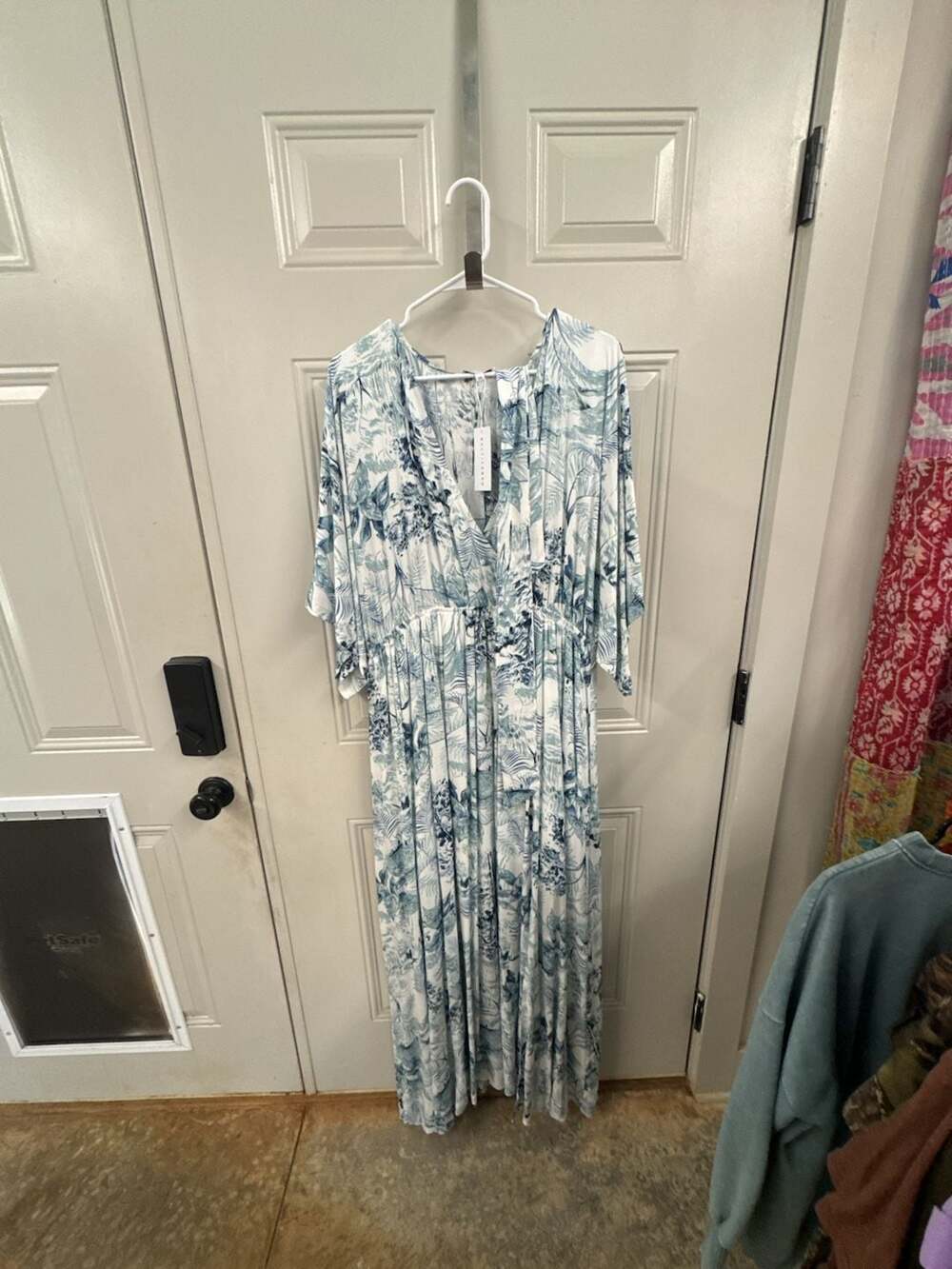 Baltic Born Kalea Maxi Dress Size 1XL Blue White Floral